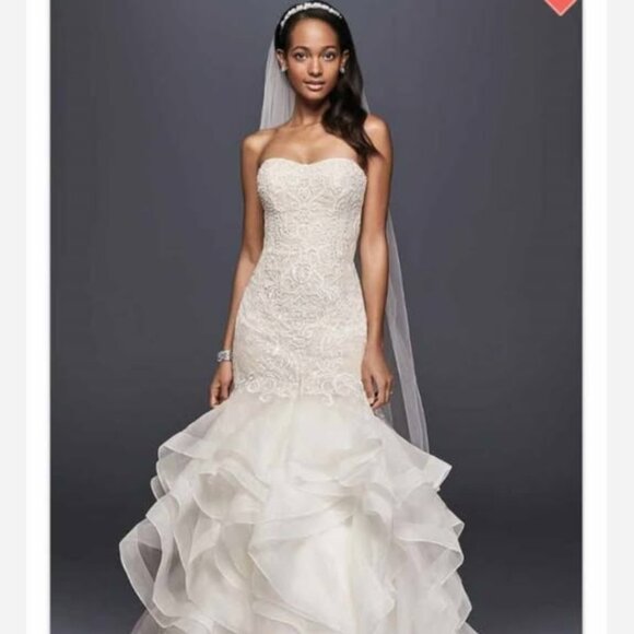 Oleg Cassini Wedding Dress - Picture 1 of 1